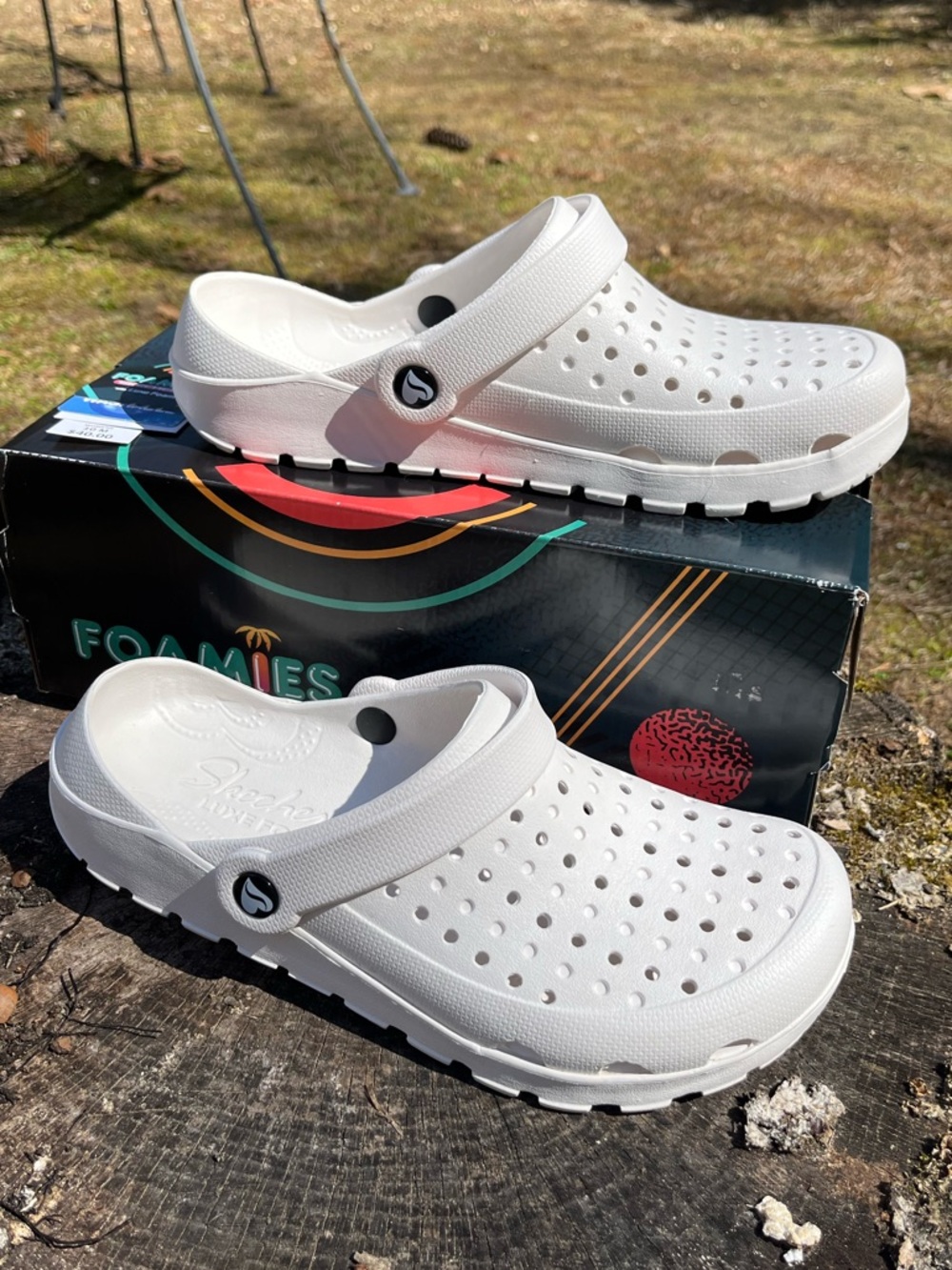 2022 Skechers Foamies White Slip-On Shoes Women’s Size 10 Spring Gardening